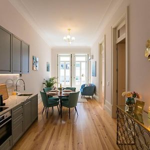 Lovelystay - 2Br Flat With Ac In Duque De Loule